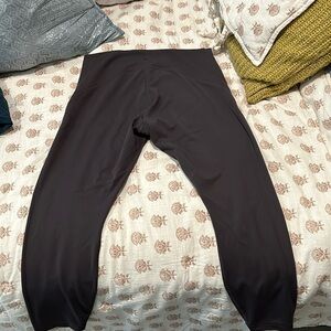 Lulu leggings in like new condition